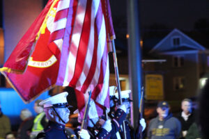 2017-christmas-parade-of-lights-1